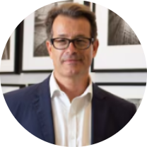 ANDRÉ DE LUIZI CORREIA